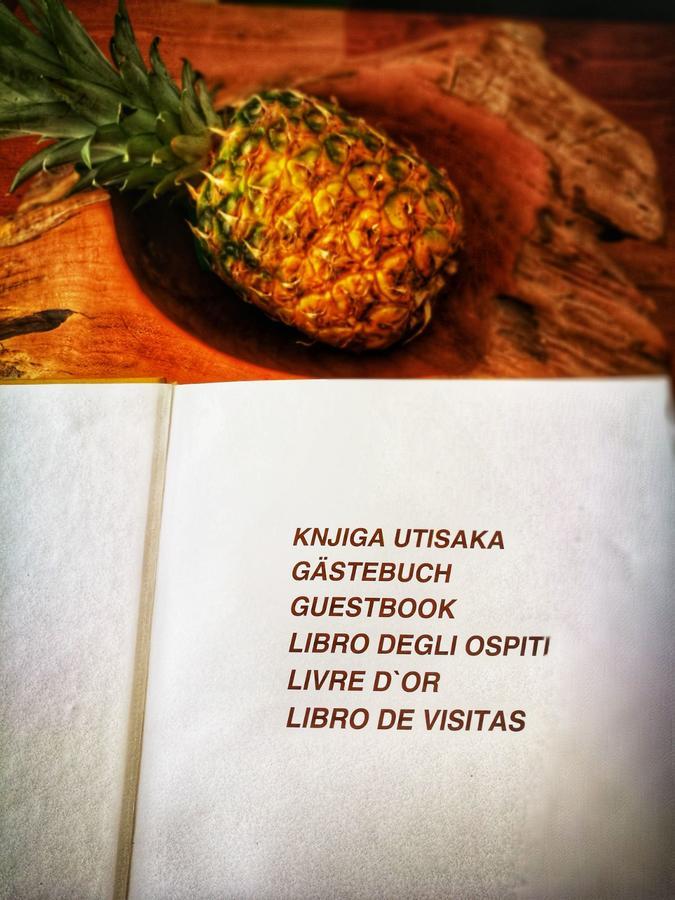 Kuca Za Odmor Kuzmanic Villa Kastela Bagian luar foto